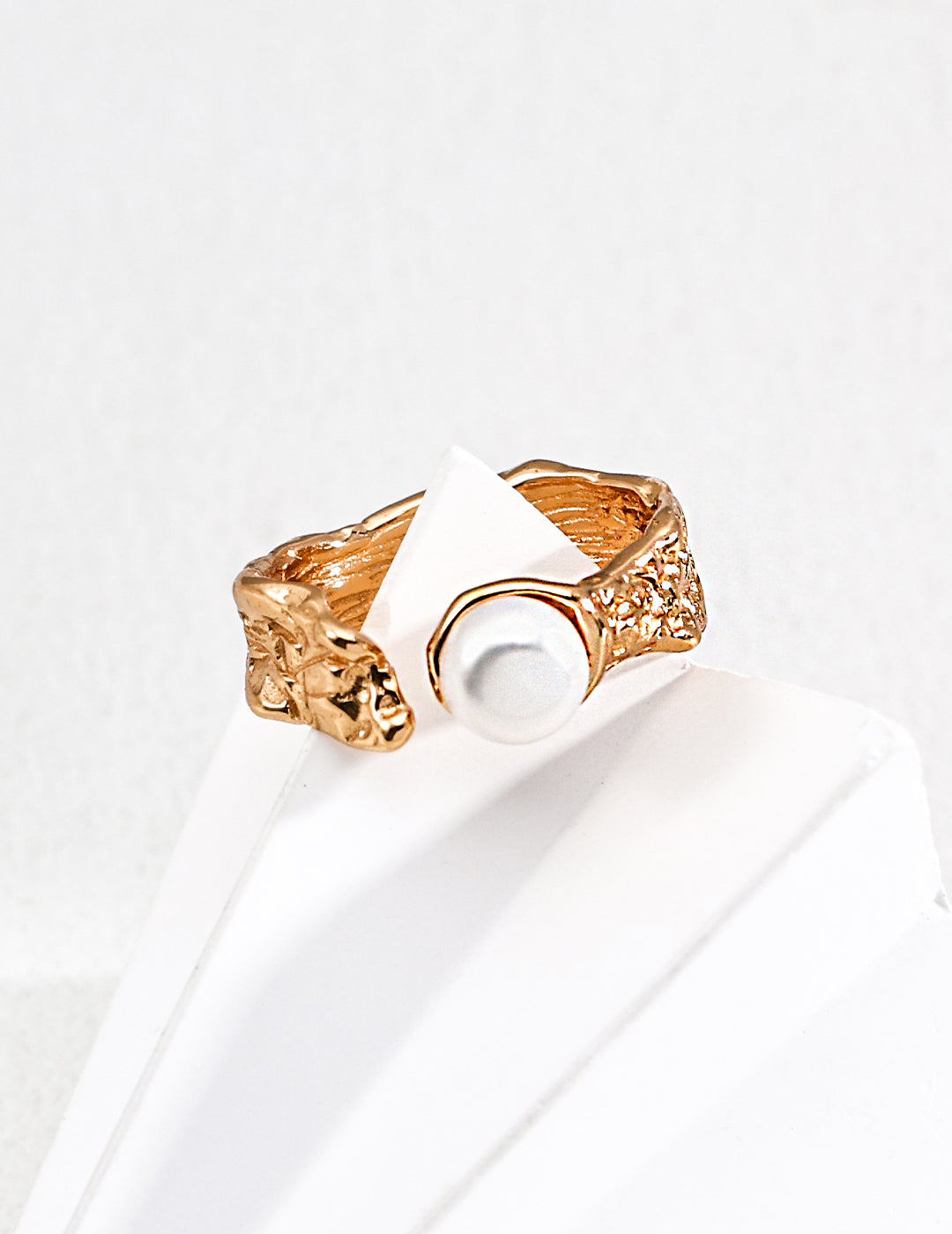 Natural Pearl Ring J0322